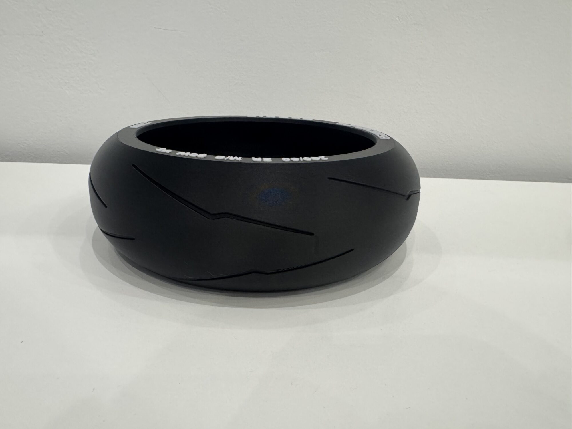Svuotatasche – Replica Pneumatico Posteriore Moto - immagine 2